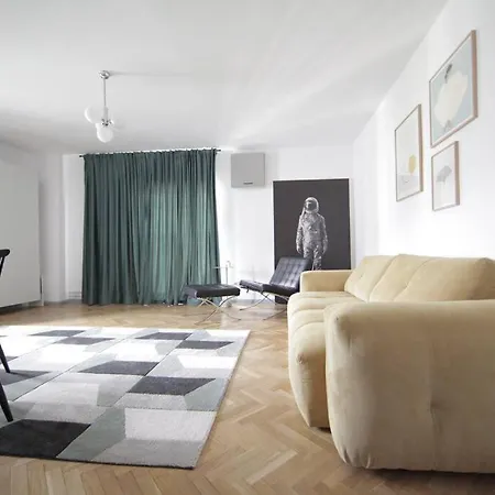 Urban Old Town Apartment *