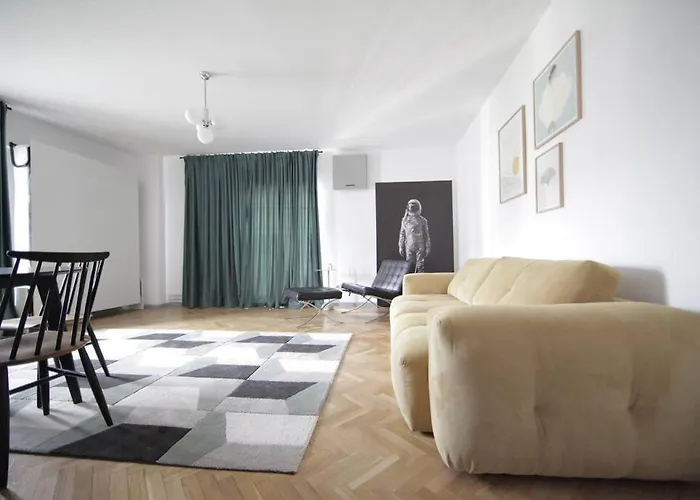 Urban Old Town Apartment *